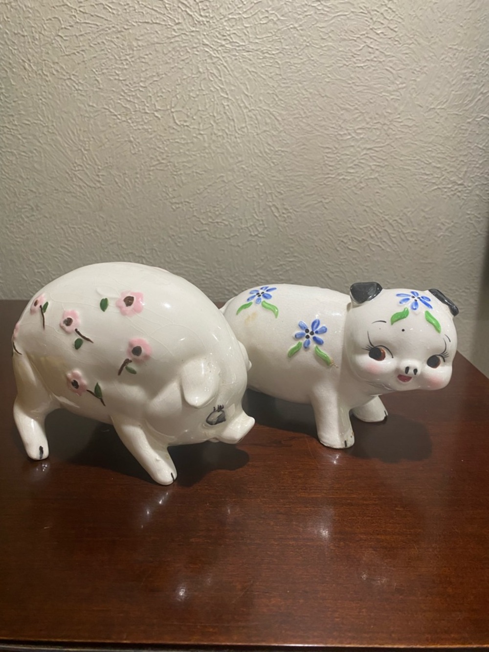Vintage, Set of 2, Ceramic Pigs